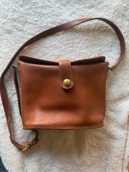Coach Handbags - Vintage Coach Binocular Crossbody Bag British Tan